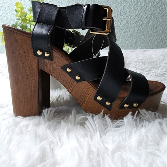 [504] Mossimo Wooden Heels - Picture 9 of 9